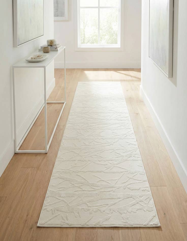 Detail image of 2' x 8' Finsbury Runner Rug