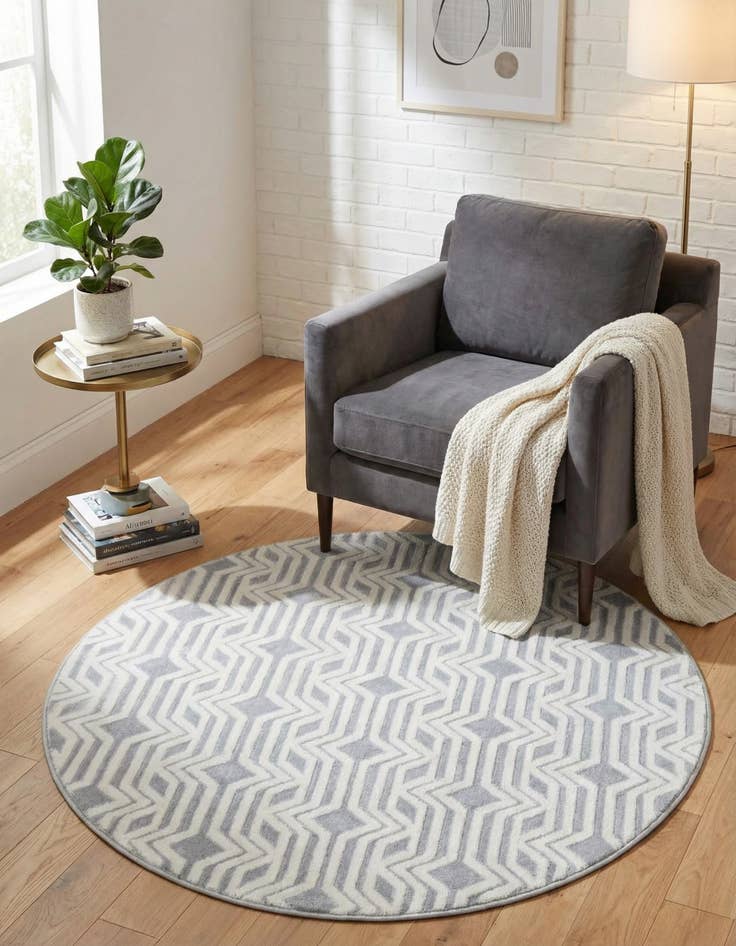 Detail image of 4' x 4' Vince Camuto Round Rug