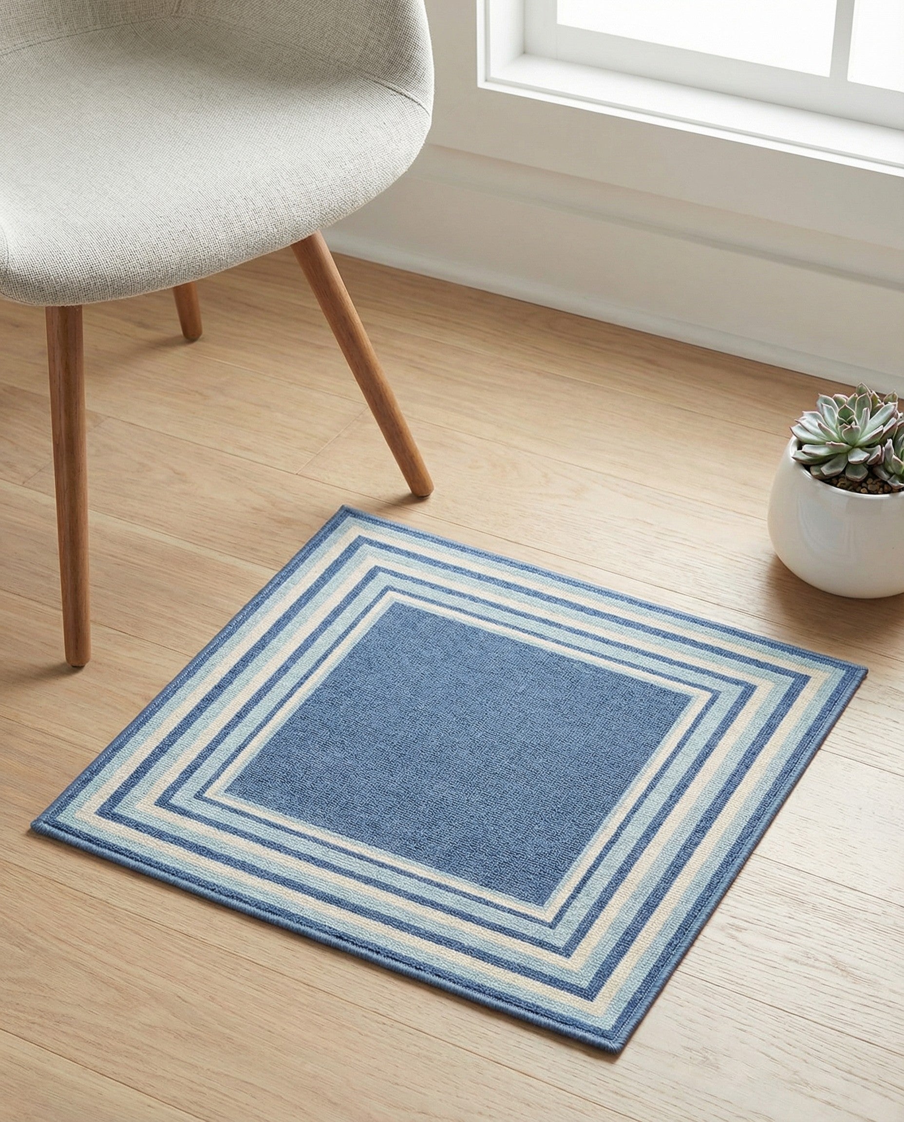 1' 4 x 1' 4 Lotus Sample Rug