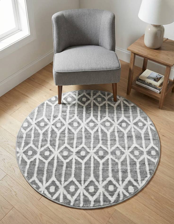 Detail image of 3' 3 x 3' 3 Lattice Trellis Round Rug