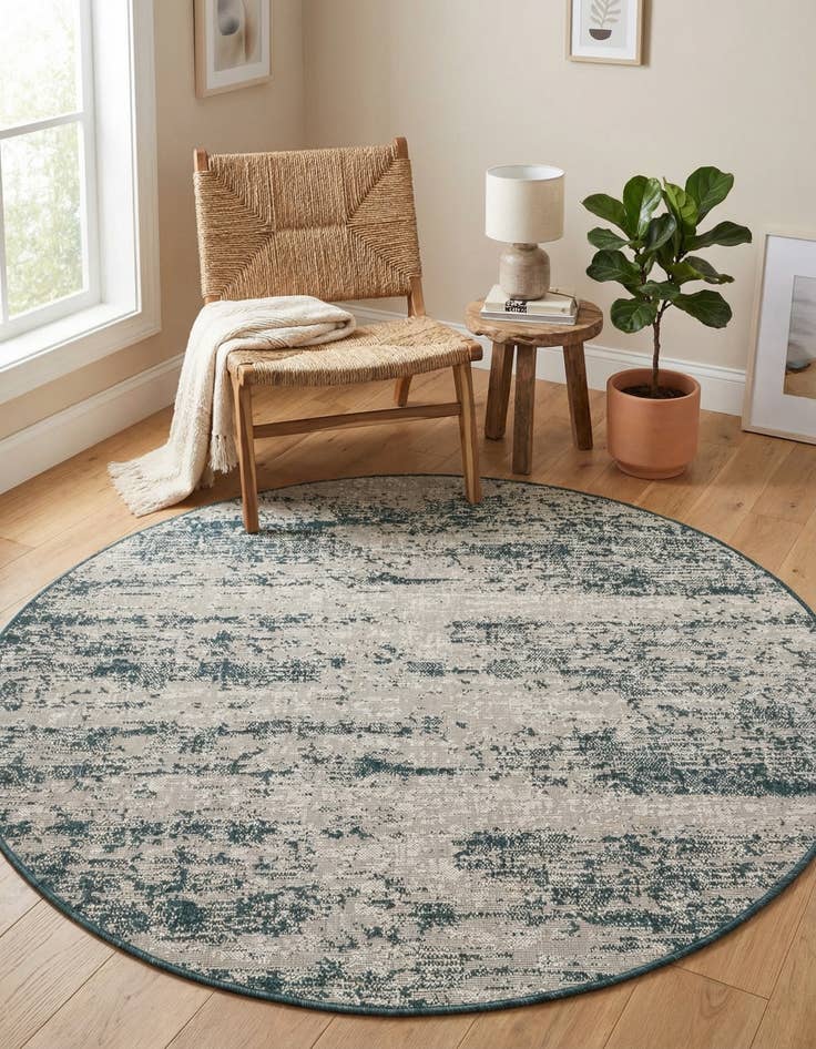 Detail image of 5' 3 x 5' 3 Easy-Clean Modern Indoor / Outdoor Round Rug
