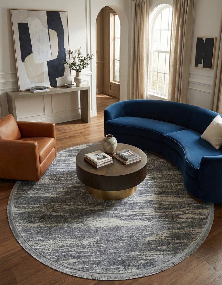 Detail image of 6' 7 x 6' 7 Chiasso Round Rug