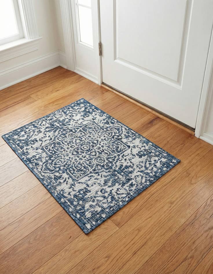 Detail image of 2' x 3'  Washable Jill Zarin Dubai Indoor / Outdoor Rug