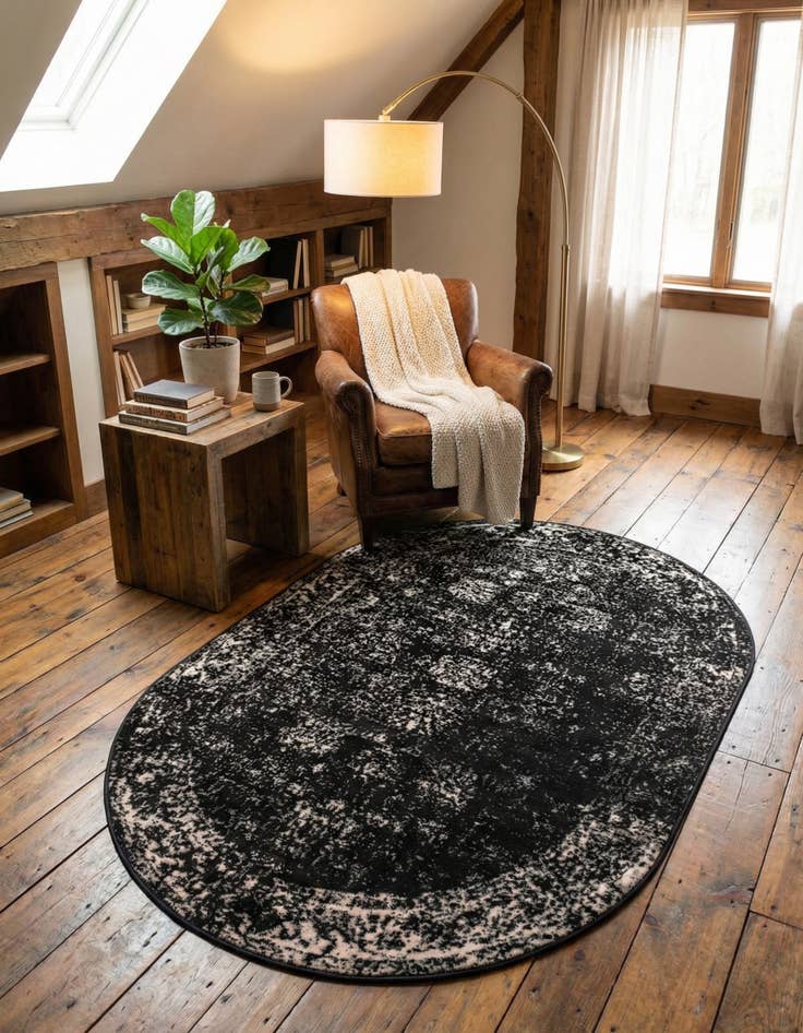 Detail image of  4' 1 x 6' 1 Monte Carlo Oval Rug