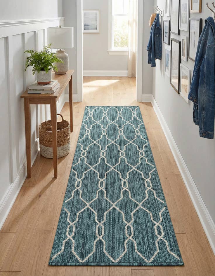 Detail image of 2' x 6' Washable Lattice Indoor / Outdoor Runner Rug