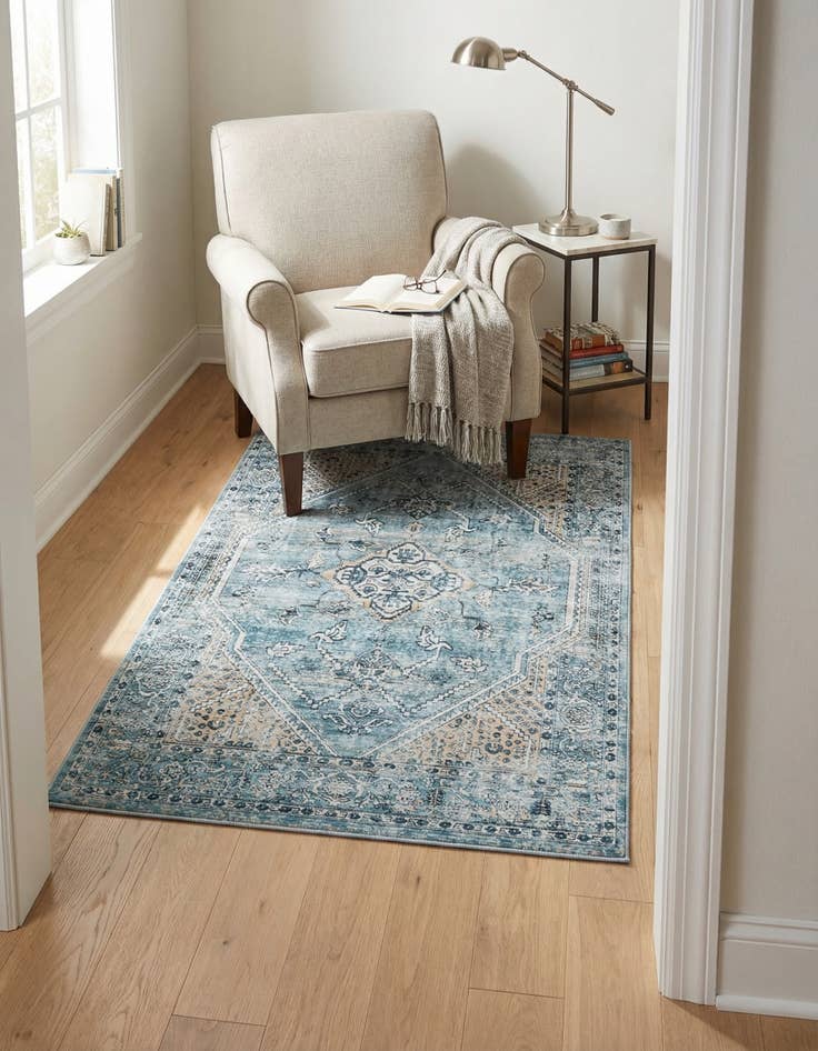 Detail image of 3' 3 x 5' 3 Newport Rug