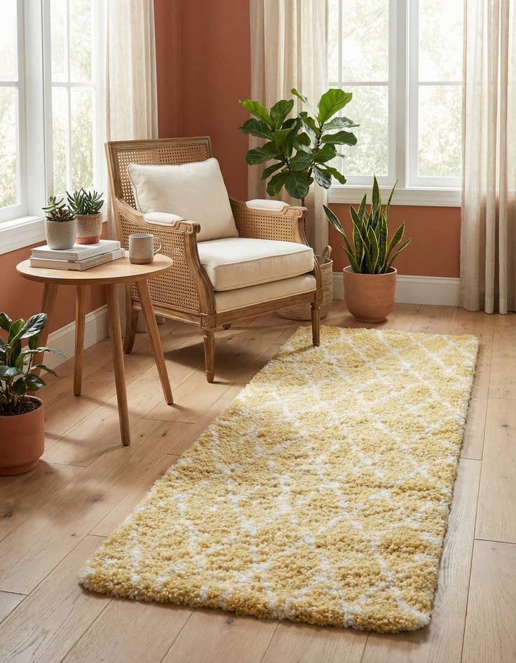 Detail image of 2' 7 x 6' Marrakesh Shag Runner Rug