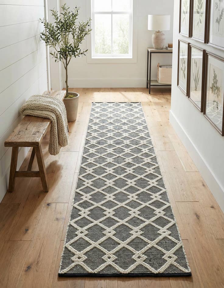 Detail image of 2' 7 x 12'  Hand Knotted Jill Zarin Dorset Runner Rug