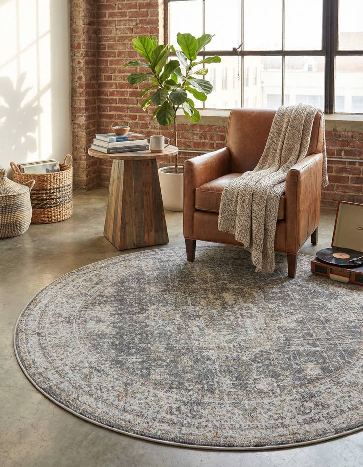 Detail image of 5' 5 x 5' 5 Santiago Round Rug