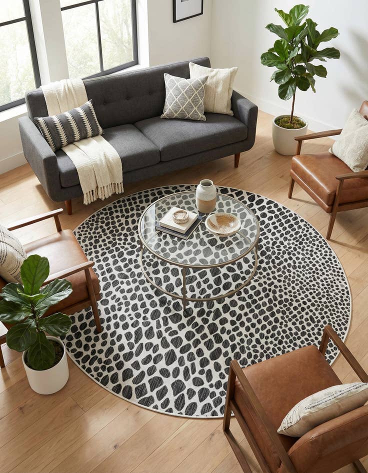 Detail image of 6' 7 x 6' 7 Washable Jill Zarin Cape Town Indoor / Outdoor Round Rug