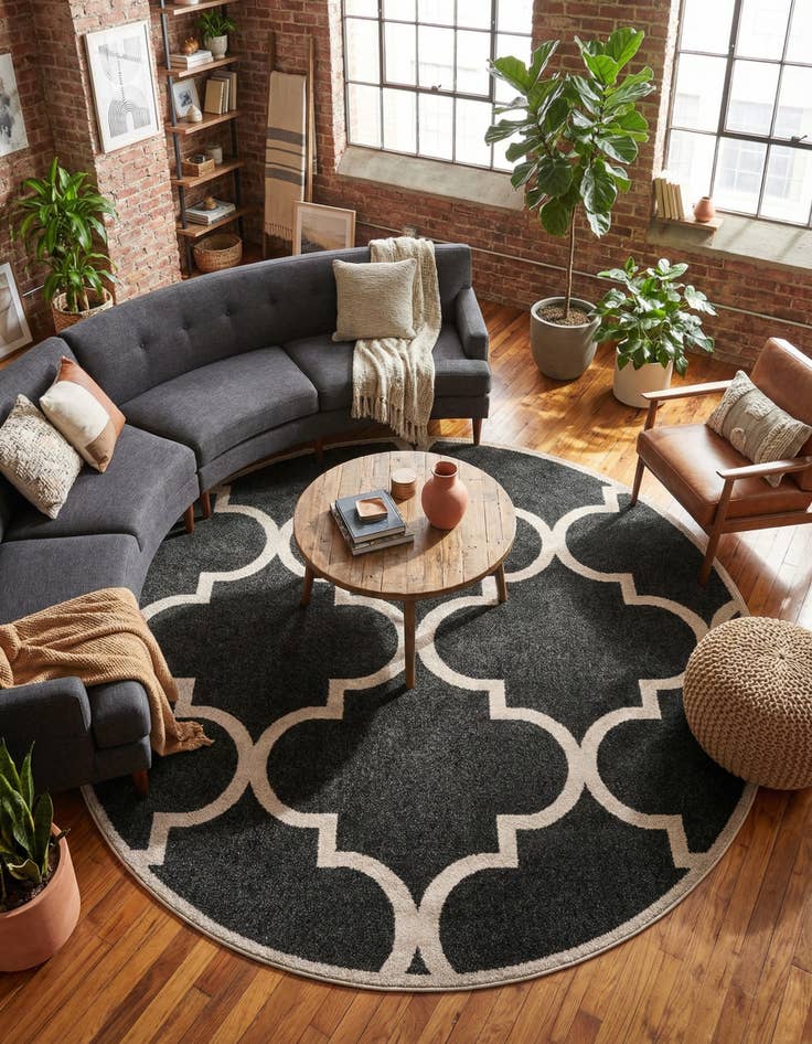 Detail image of 8' x 8' Lattice Round Rug