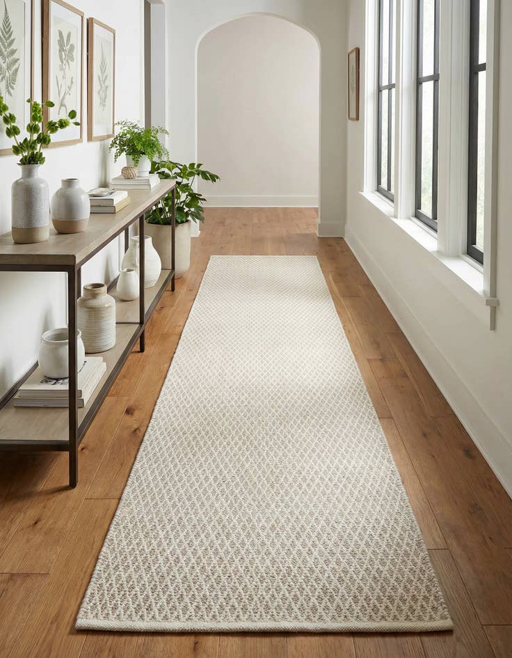 Detail image of 3' 3 x 14' 1 Hand Woven Lattice Wool Runner Rug