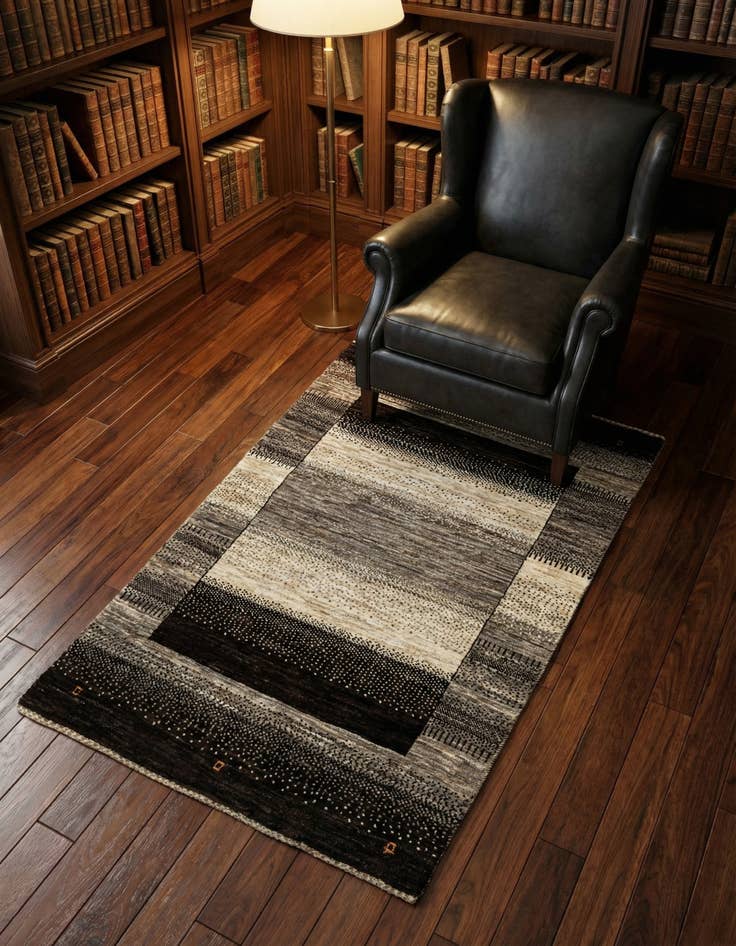 Detail image of 2' 7 x 3' 11 Hand Knotted Kashkuli Rug