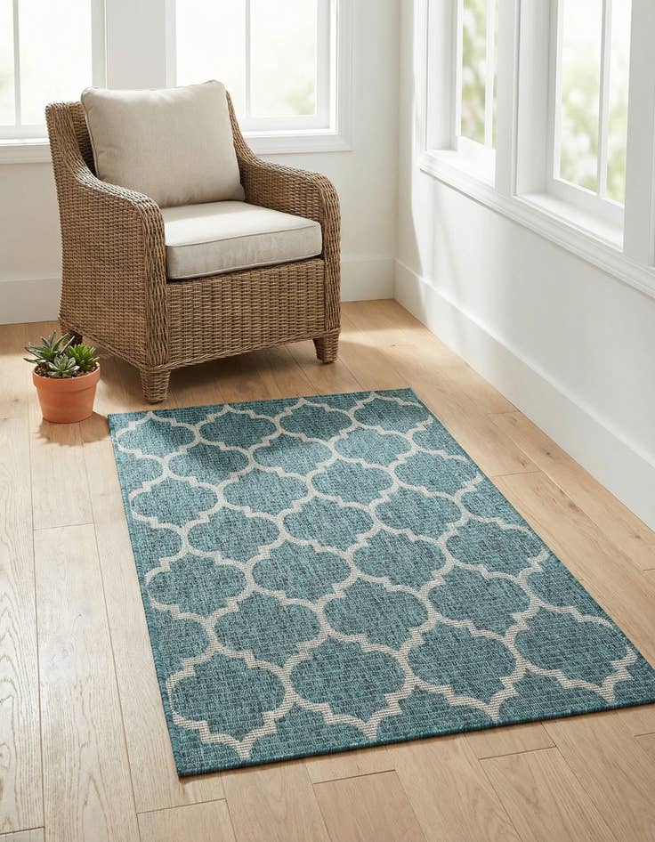 Detail image of 3' x 5' 3 Washable Lattice Indoor / Outdoor Rug