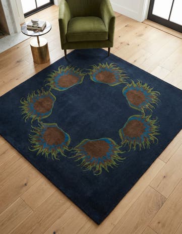 7' 6 x 7' 7 Luna Square Rug