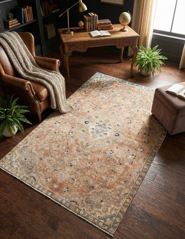 Detail image of 4' 3 x 6' 9 Hamedan Rug