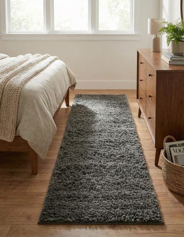 2' x 6' Solid Shag Runner Rug