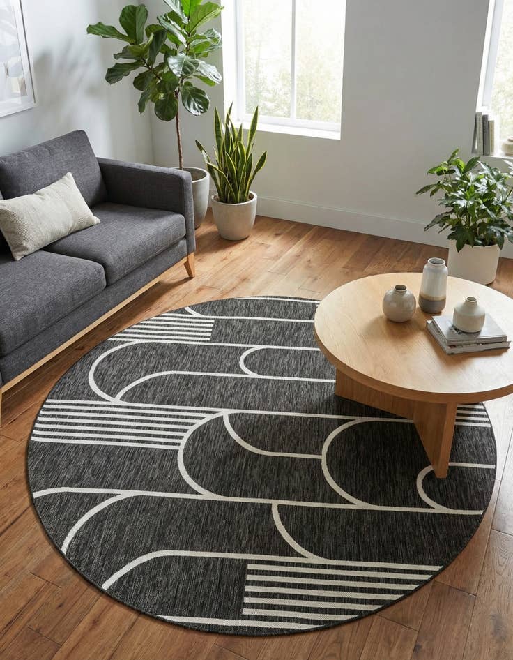 Detail image of 7' 10 x 7' 10 Easy-Clean Modern Indoor / Outdoor Round Rug
