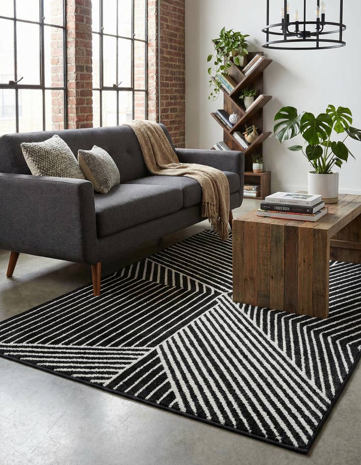 Detail image of 4' x 6' Oslo Rug