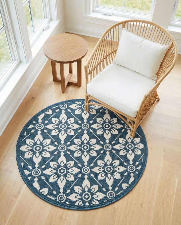 3' x 3' Easy-Clean Trellis Indoor / Outdoor Round Rug
