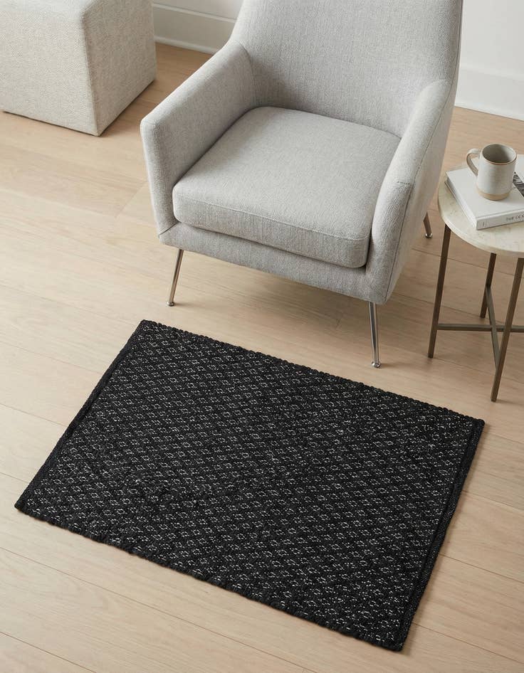 Detail image of 2' 2 x 3' 1 Hand Woven Lattice Wool Rug