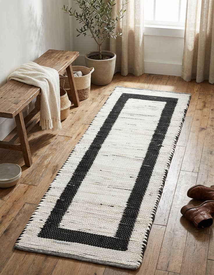 Detail image of 2' 2 x 6' 1 Hand Woven Chindi Jute Runner Rug