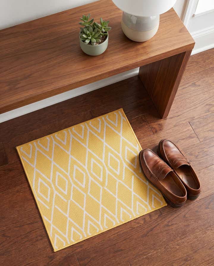 1' 4 x 1' 4 Easy-Clean Jill Zarin Turks and Caicos Indoor / Outdoor Sample Rug