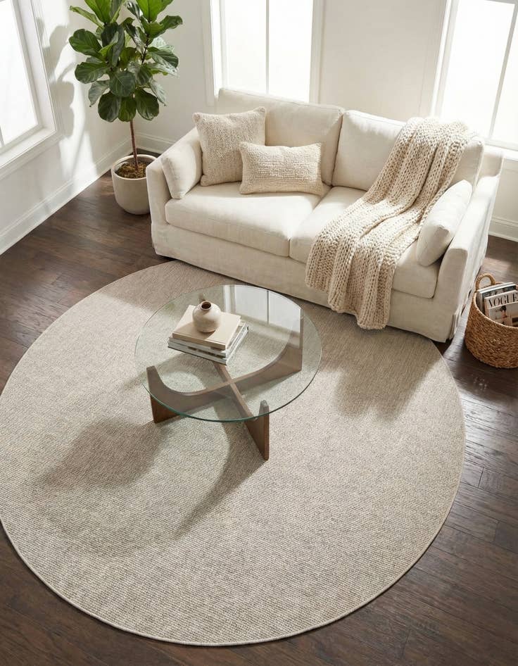 Detail image of 7' 10 x 7' 10 Washable Solid Indoor / Outdoor Round Rug