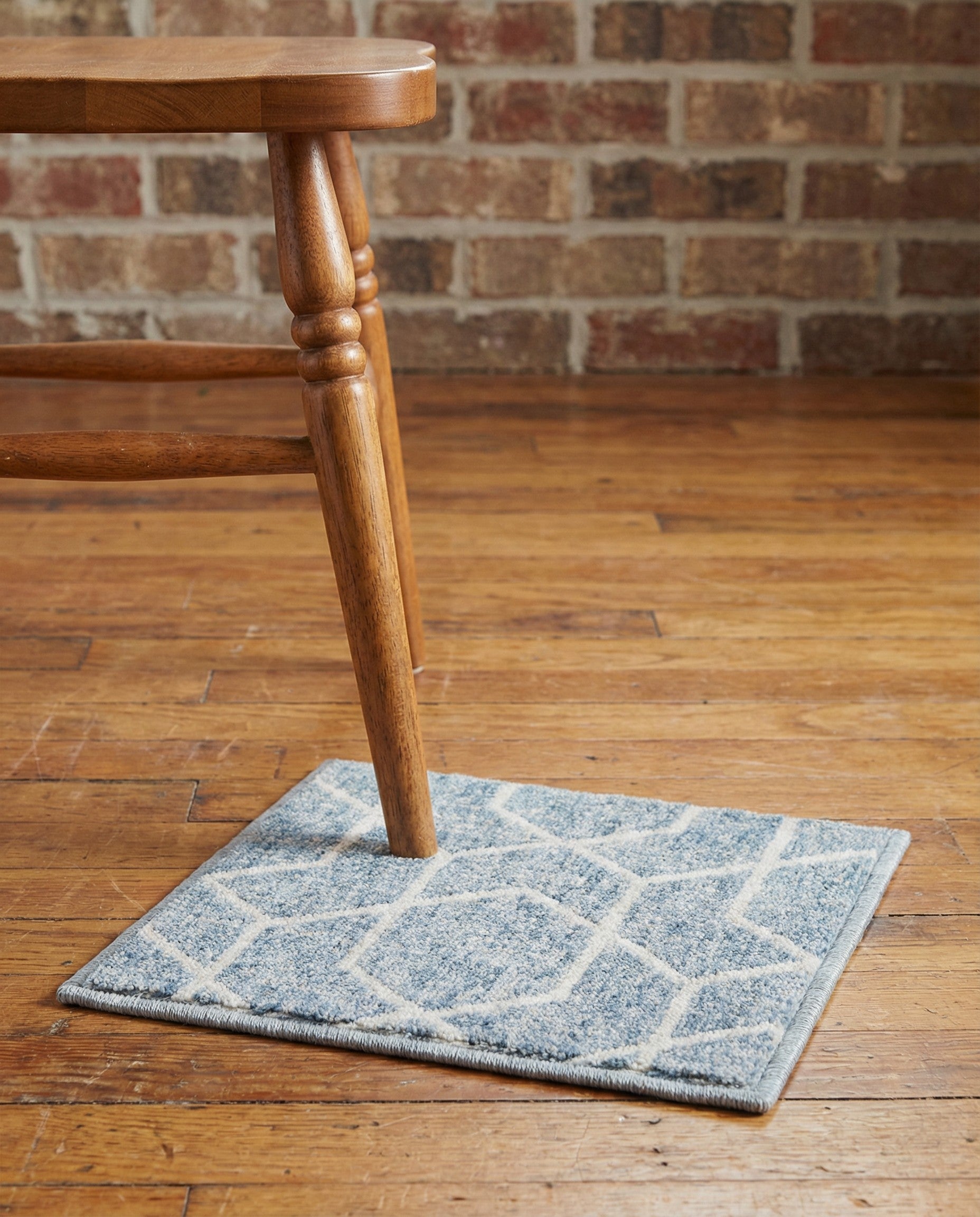 1' 4 x 1' 4 Eco Trellis Sample Rug