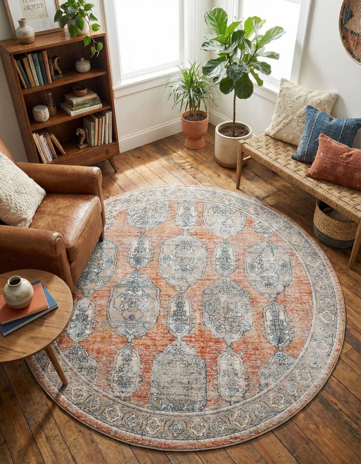Detail image of 7' 10 x 7' 10 Lola Round Rug