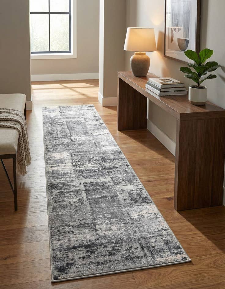 Detail image of 2' x 9' 10 Finsbury Runner Rug