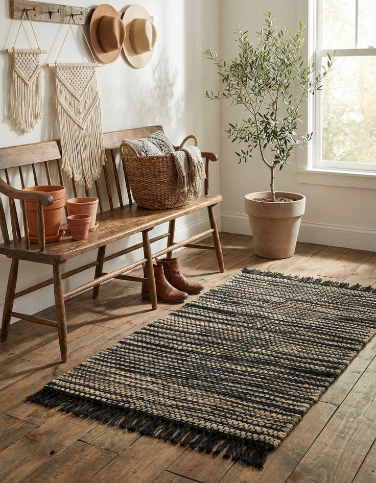 Detail image of 3' 1 x 5' 1  Hand Woven Chunky Jute Rug