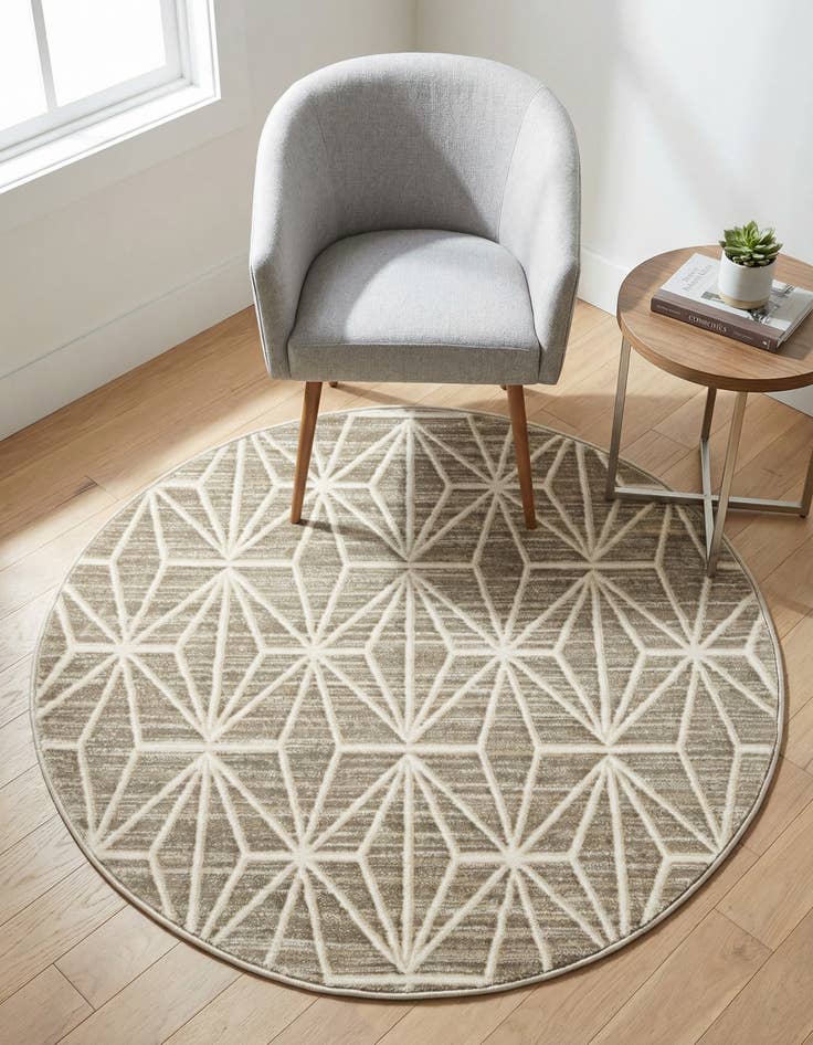 Detail image of Jill Zarin 3' 3 x 3' 3 Uptown Fifth Avenue Round Rug