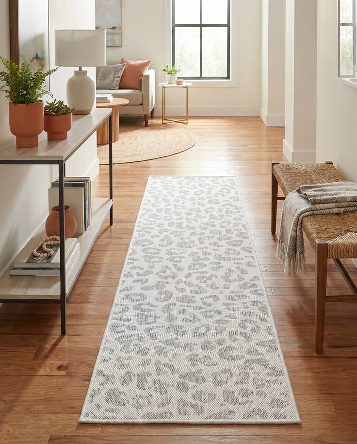 Detail image of 2' x 8' Easy-Clean Safari Indoor / Outdoor Runner Rug