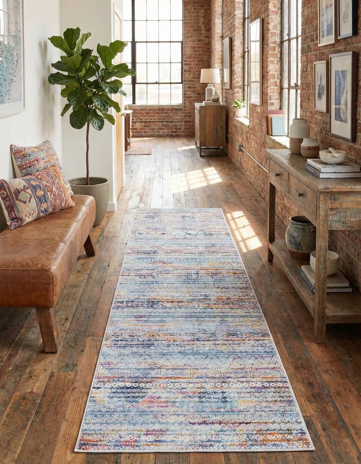 Detail image of  2' 7 x 9' 10 Malibu Runner Rug