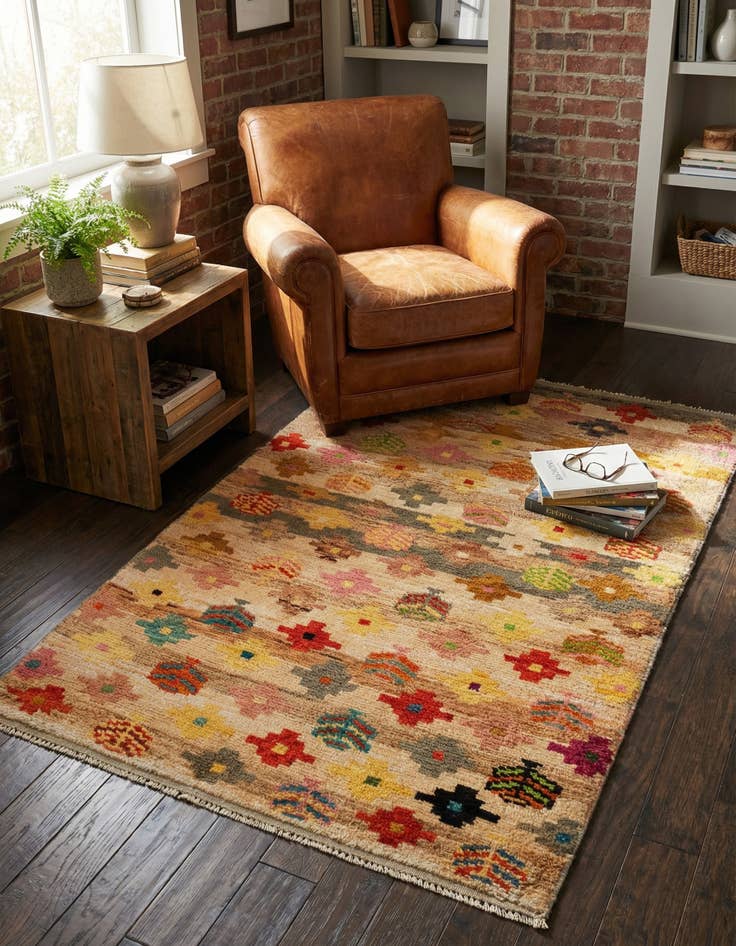 Detail image of 3' 1 x 4' 10 Hand Knotted Balouch Wool Rug