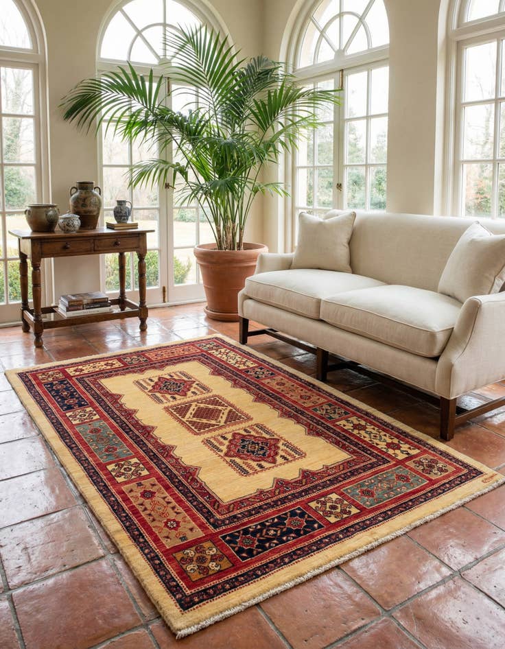 Detail image of 3' 6 x 5' 9 Kashkuli Rug