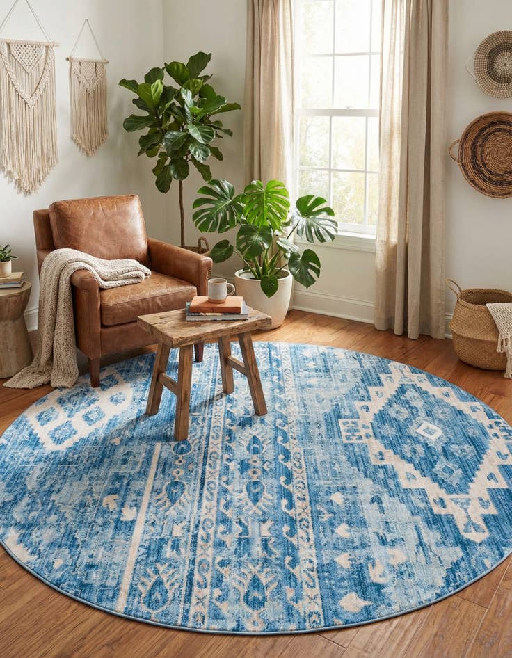 Detail image of 8' x 8' Madrid Round Rug