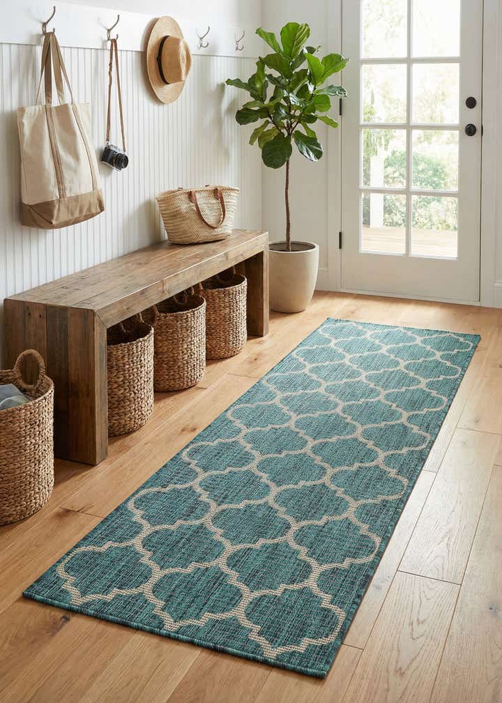 2' x 6' Easy-Clean Trellis Indoor / Outdoor Runner Rug
