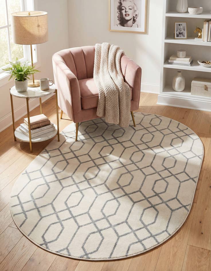 Detail image of 4' x 6'  Marilyn Monroe&trade; Glam Trellis Oval Rug