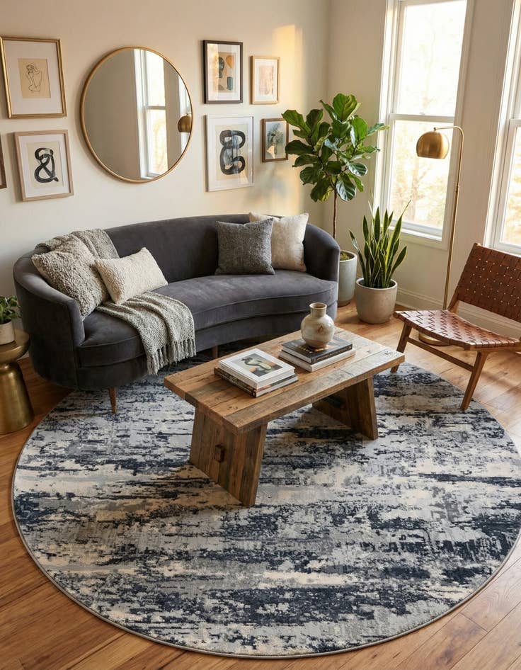 Detail image of 7' x 7' Caspian Round Rug