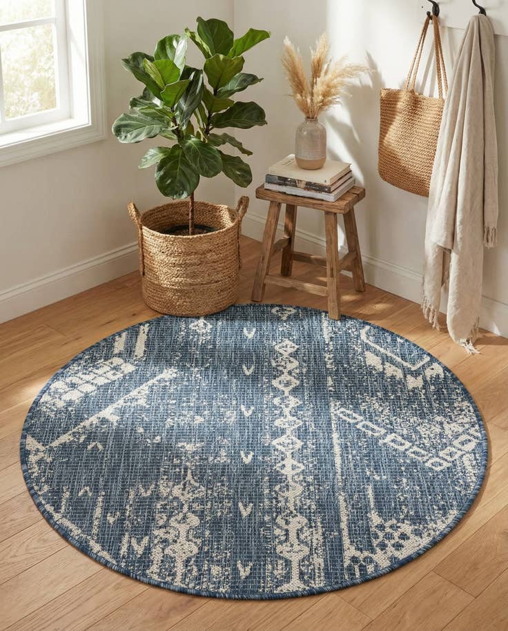 Detail image of 3' x 3' Easy-Clean Bohemian Indoor / Outdoor Round Rug