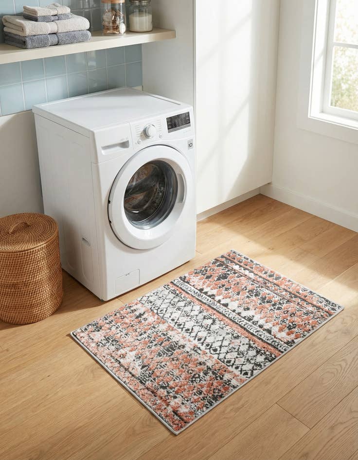 Detail image of 2' 2 x 3' Leipzig Rug