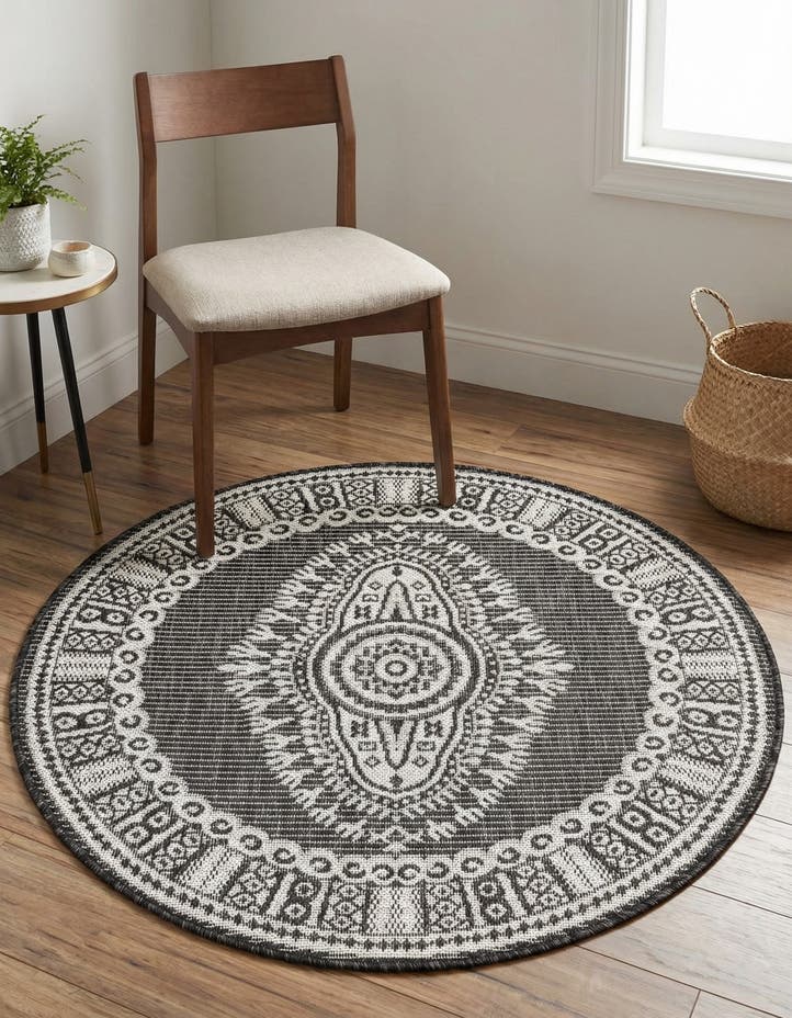 3' x 3' Easy-Clean Traditional Indoor / Ou...