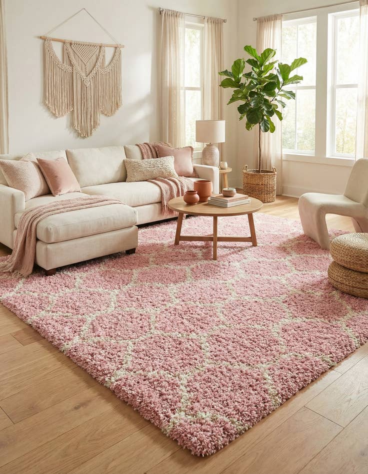 Detail image of 10' x 10' Lattice Shag Square Rug