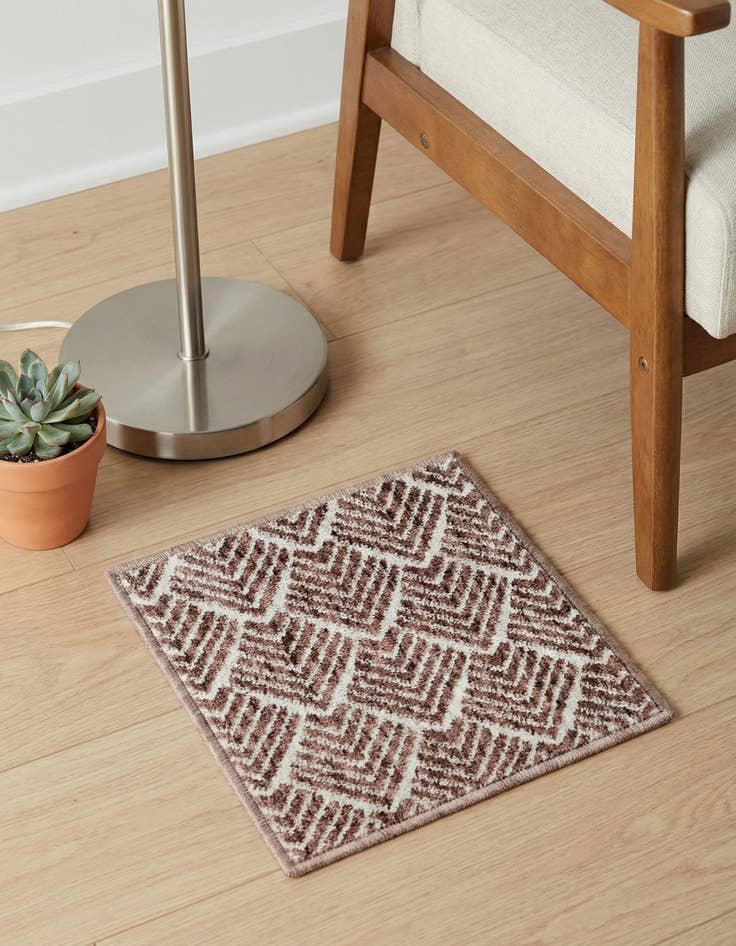 Detail image of 1' 4 x 1' 4 Eco Trellis Sample Rug