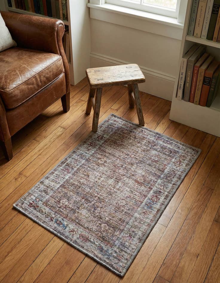 Detail image of 2' x 3' Washable Nostalgia Rug