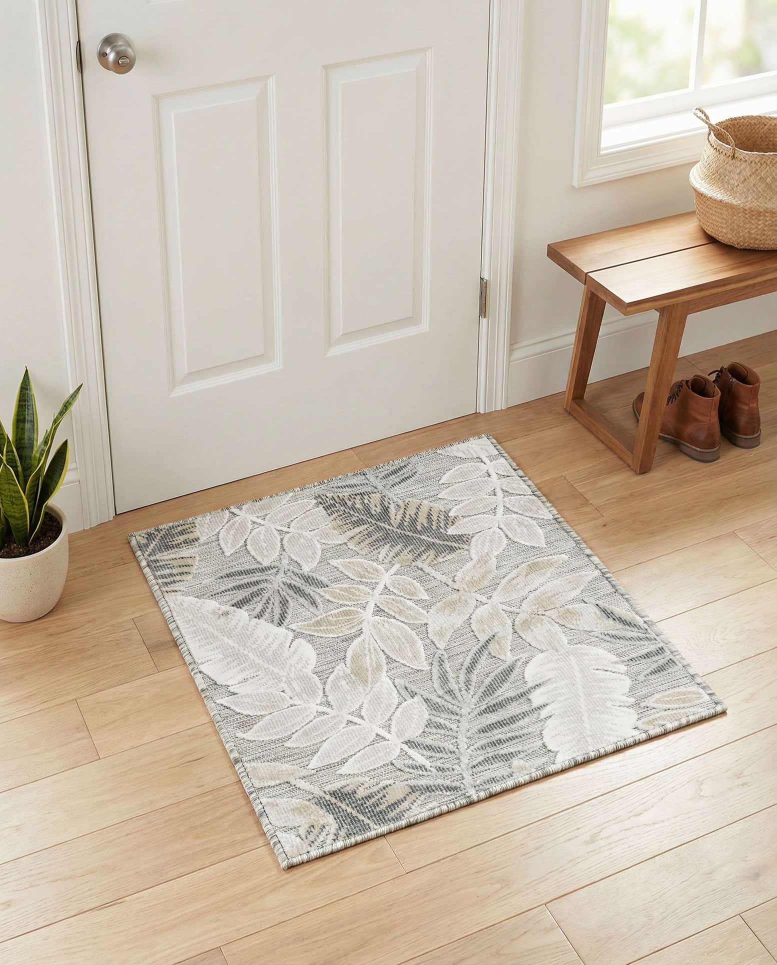 2' 2 x 3' Easy-Clean Botanical Indoor / Outdoor Rug