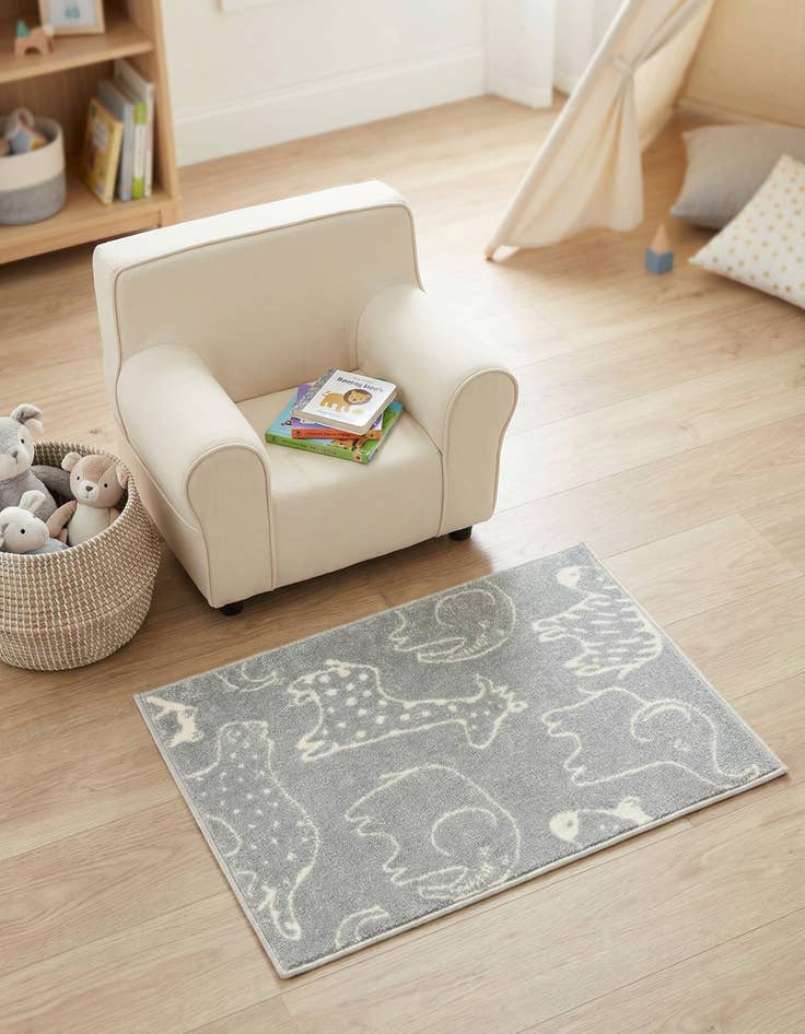 Detail image of 2' 2 x 3' Animals Whimsy Kids Rug