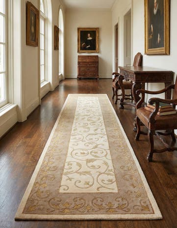 2' 7 x 10' Darya Runner Rug